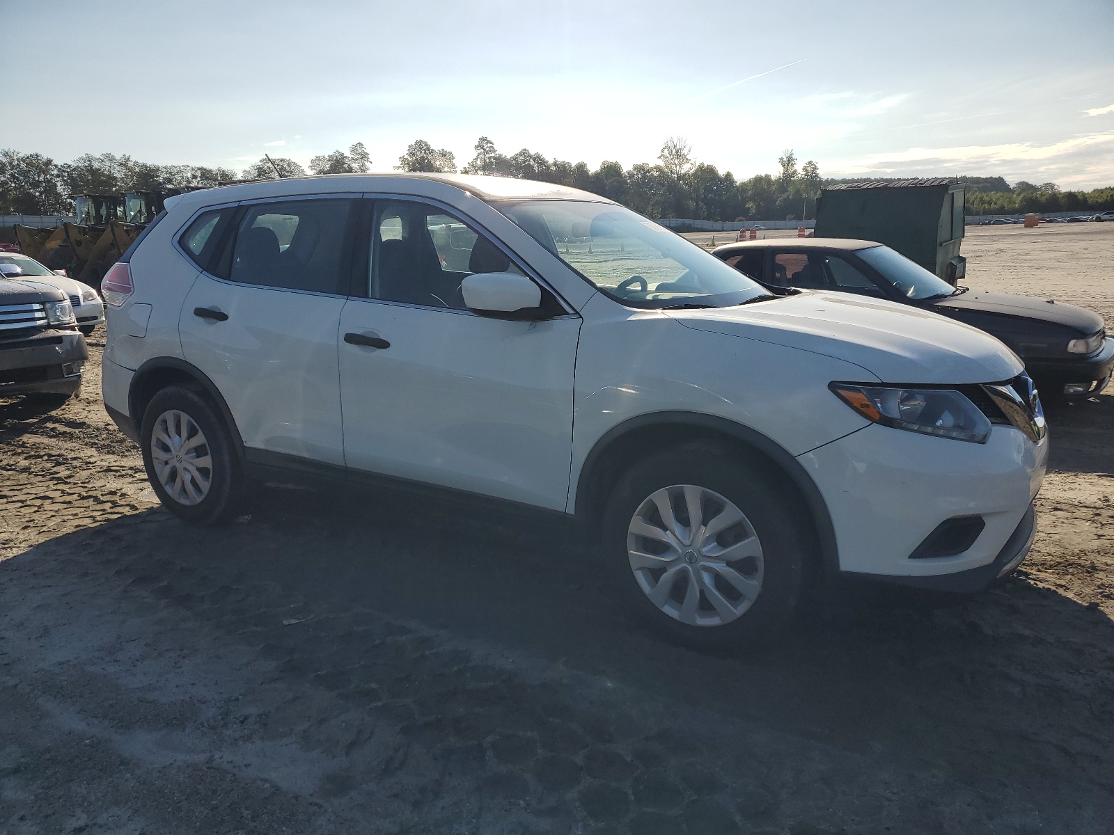 2016 Nissan Rogue S vin: JN8AT2MT6GW010037