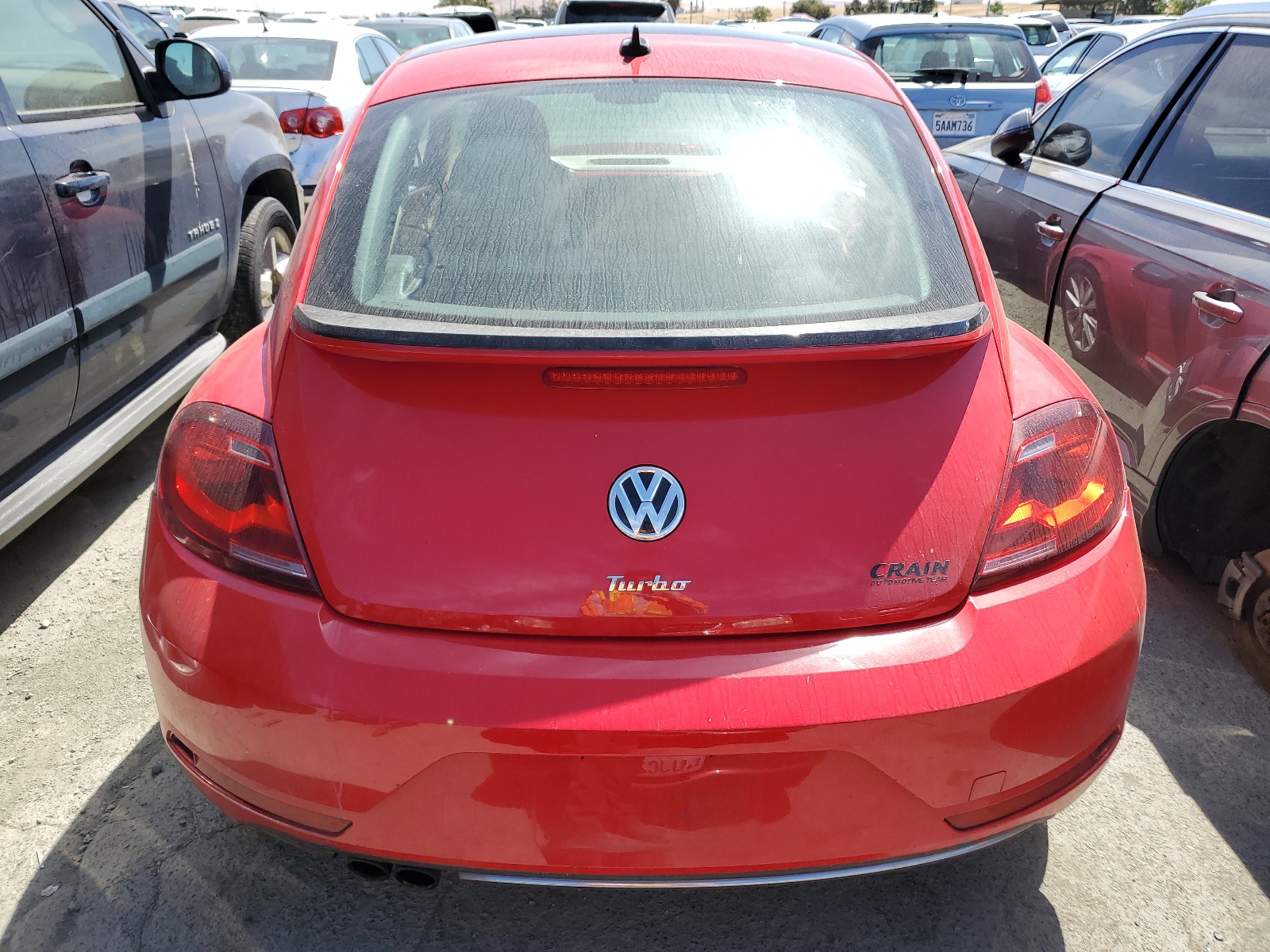 3VWJD7AT0JM727760 2018 Volkswagen Beetle Se