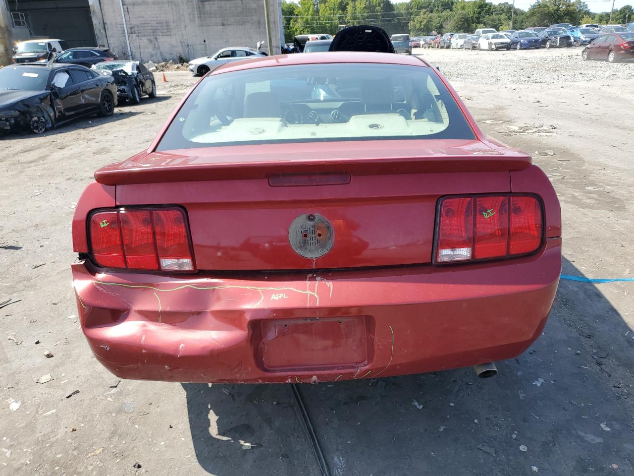 2008 Ford Mustang VIN: 1ZVHT80N285111035 Lot: 68239734