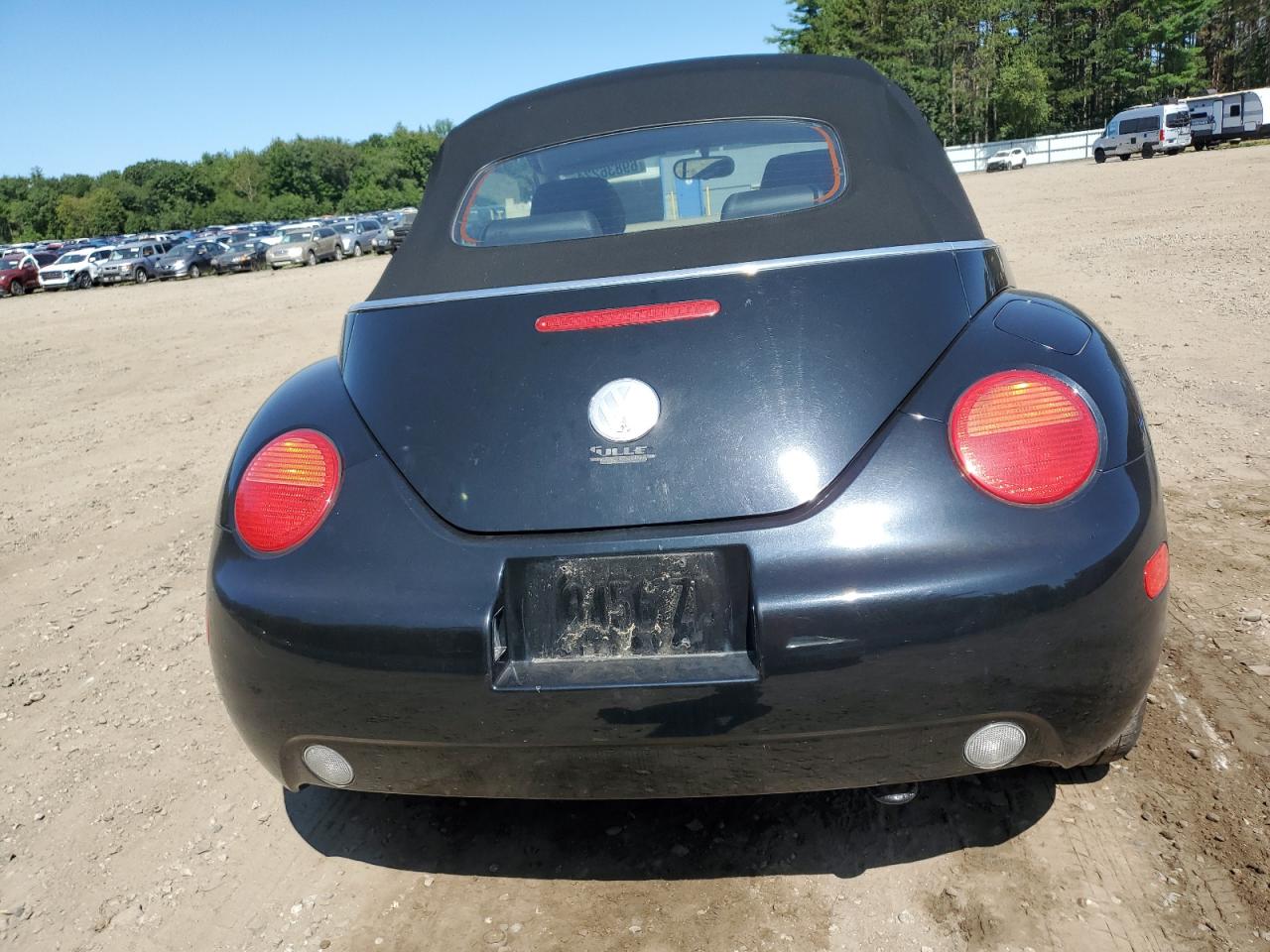 3VWCK21Y33M300556 2003 Volkswagen New Beetle Gls