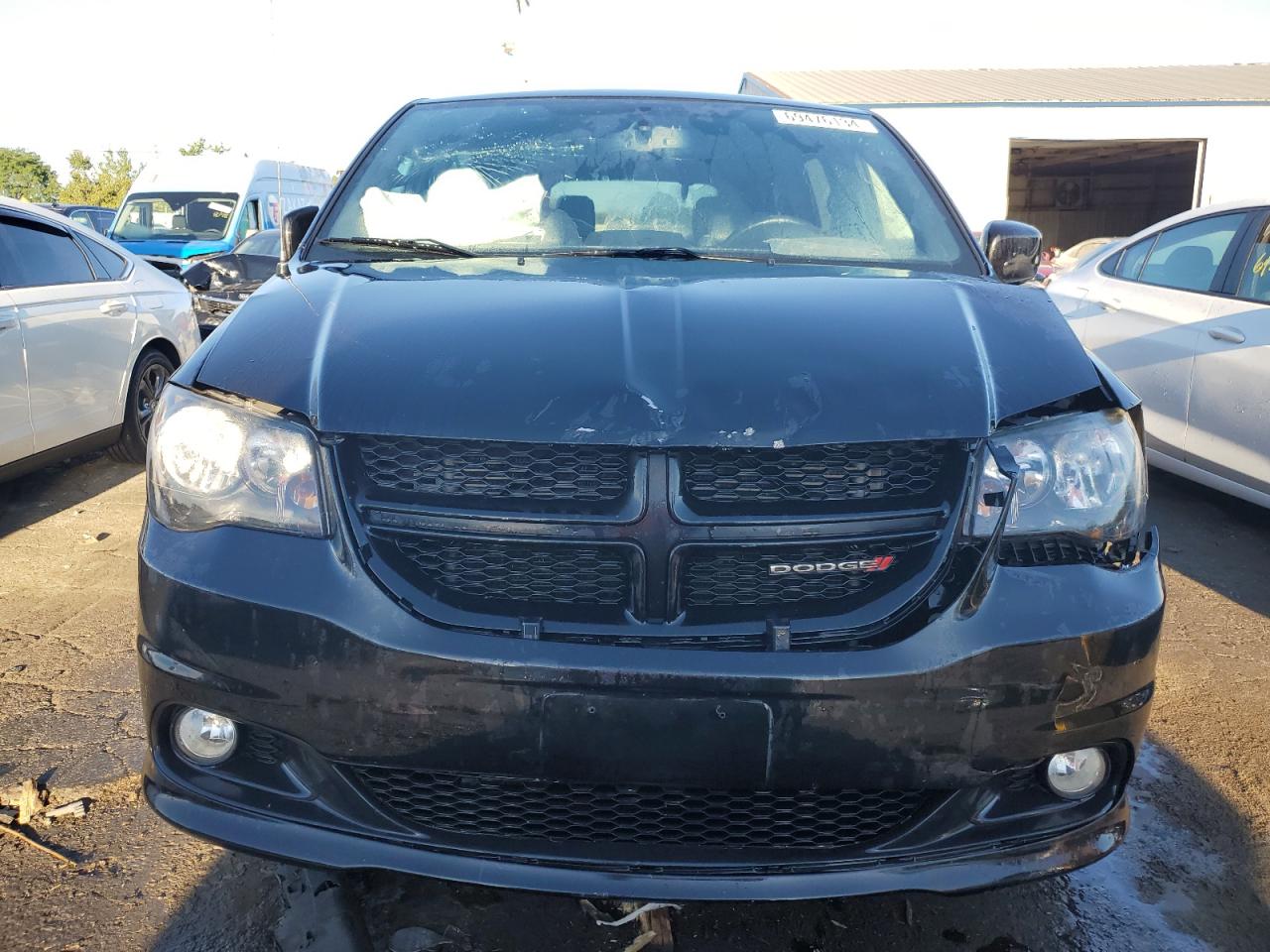 2014 Dodge Caravan - Image 5