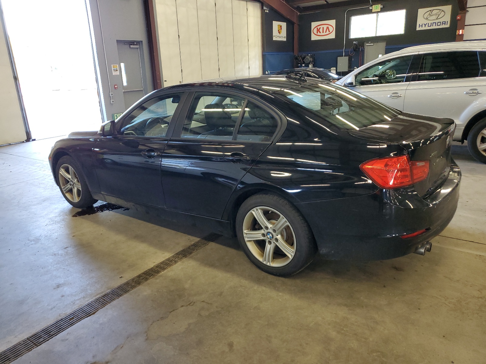 2013 BMW 328 Xi vin: WBA3B3C51DF539372