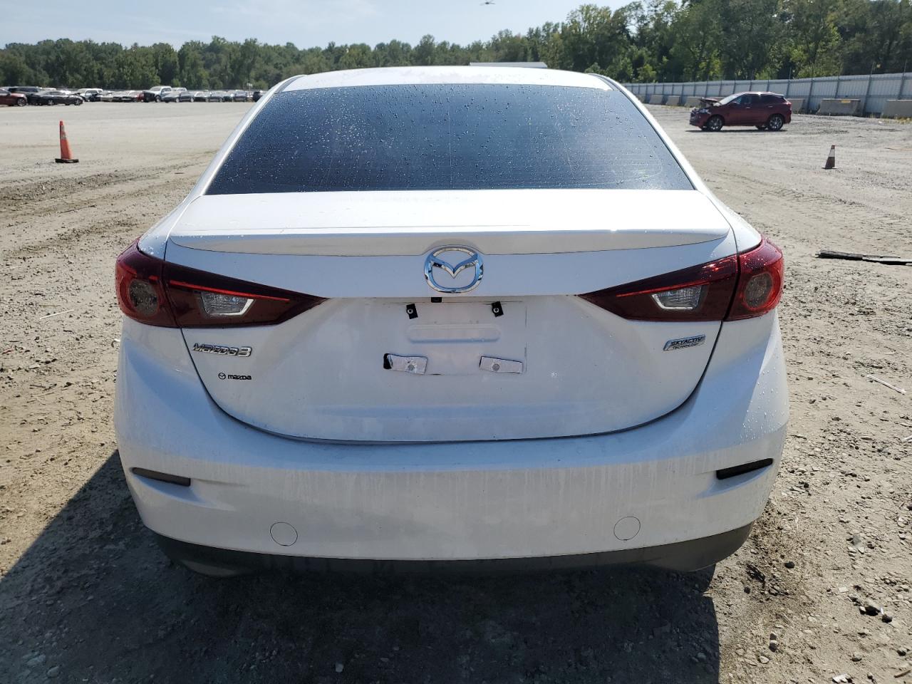 2018 Mazda 3 Touring VIN: 3MZBN1V35JM193924 Lot: 68740494