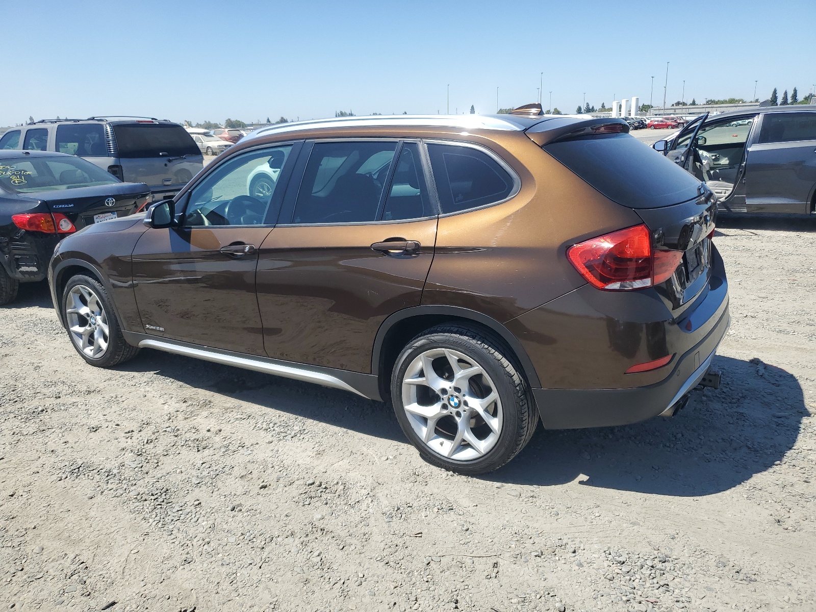 2014 BMW X1 xDrive28I vin: WBAVL1C50EVY15042