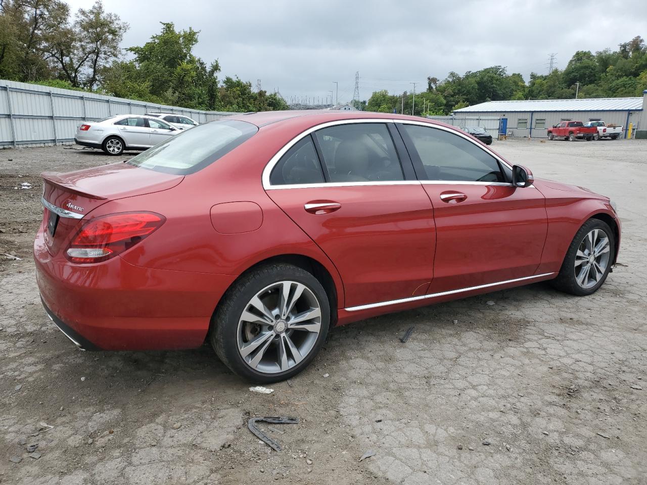 VIN 55SWF4KB5GU115377 2016 MERCEDES-BENZ C-CLASS no.3