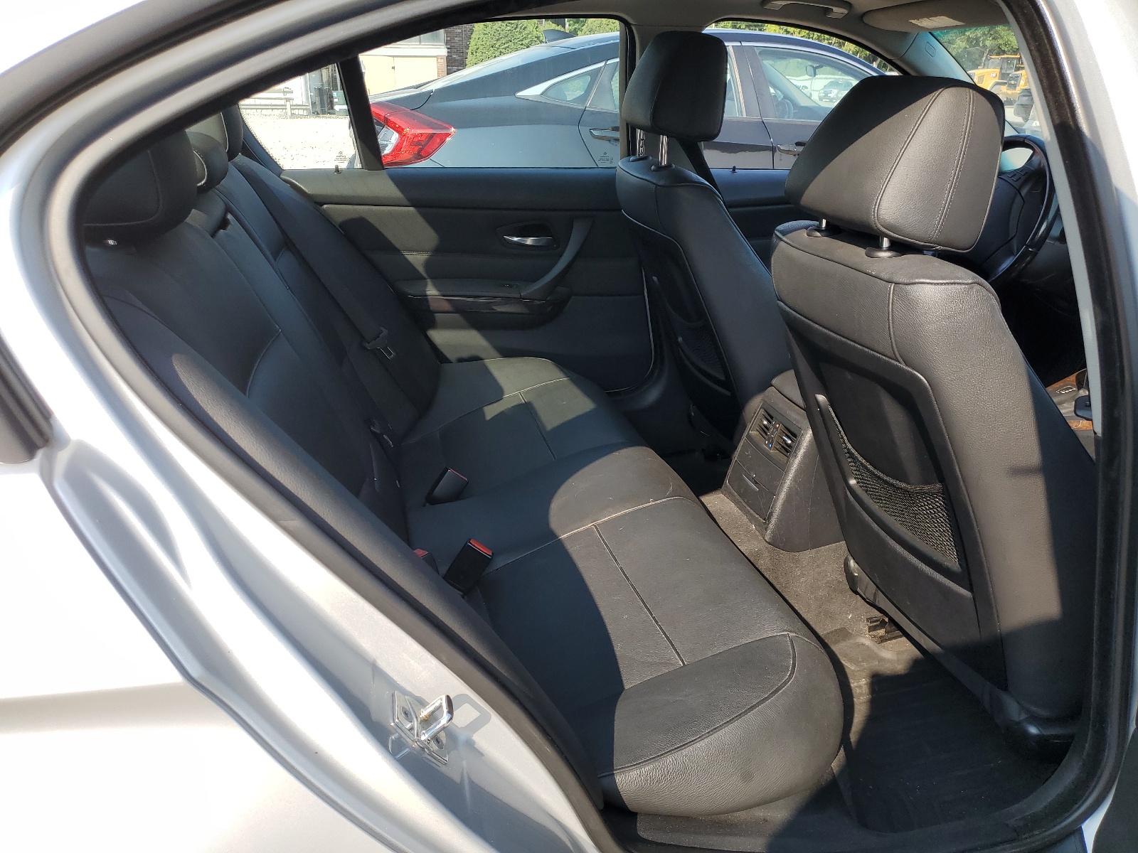 WBAVC73517KP33246 2007 BMW 328 Xi Sulev