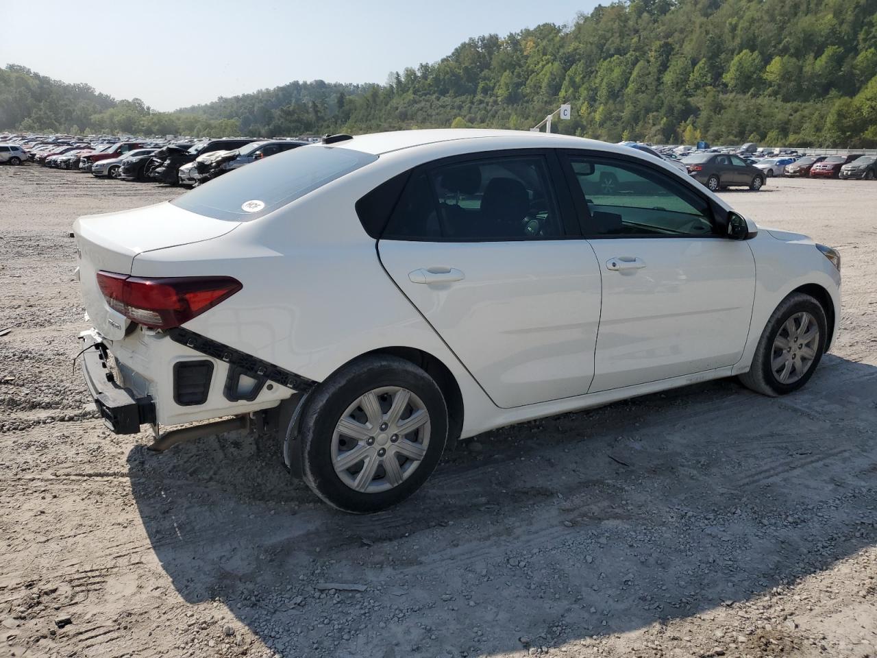 2022 Kia Rio - Image 3