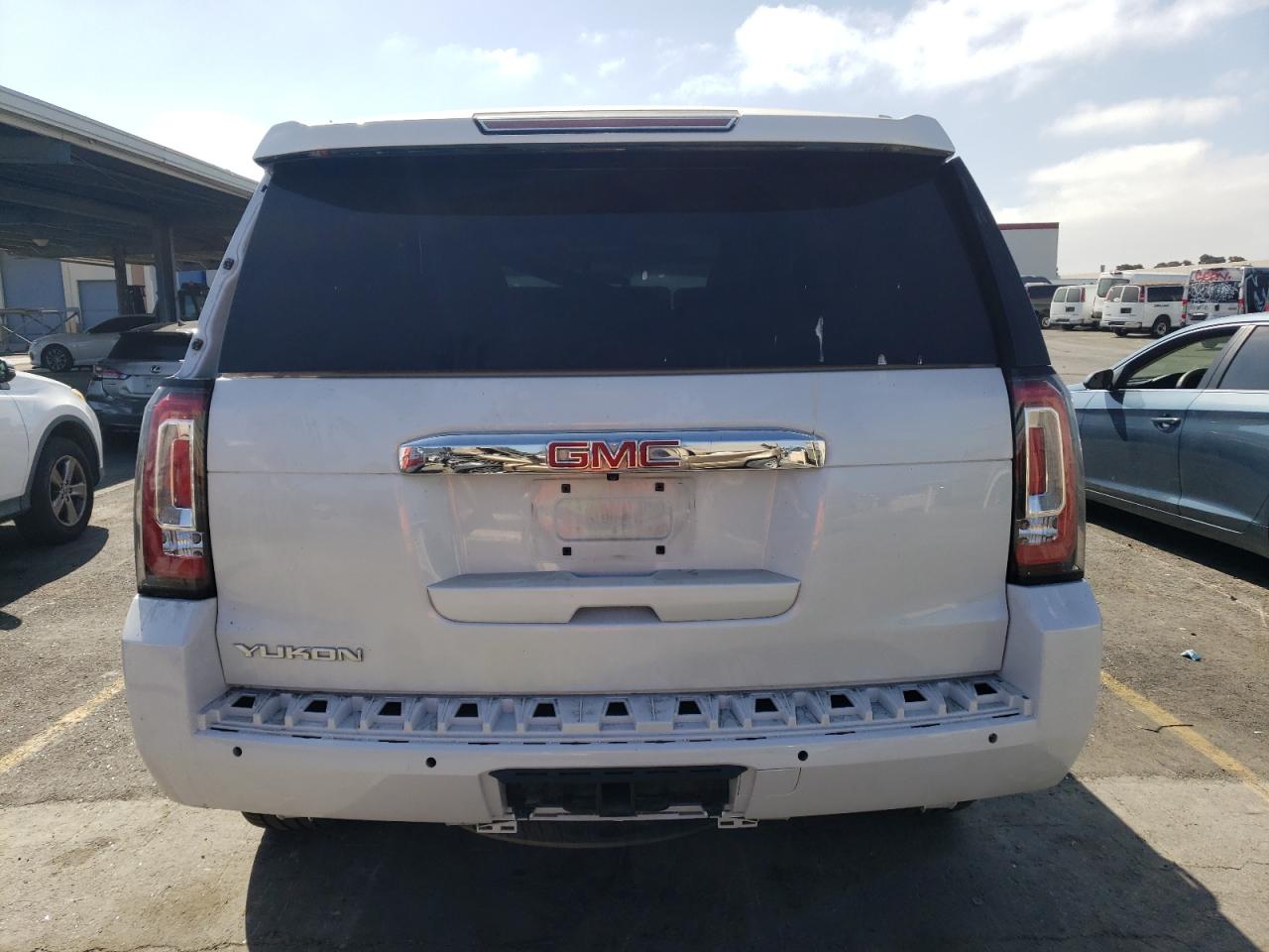 1GKS2CKJ7GR335308 2016 GMC Yukon Denali