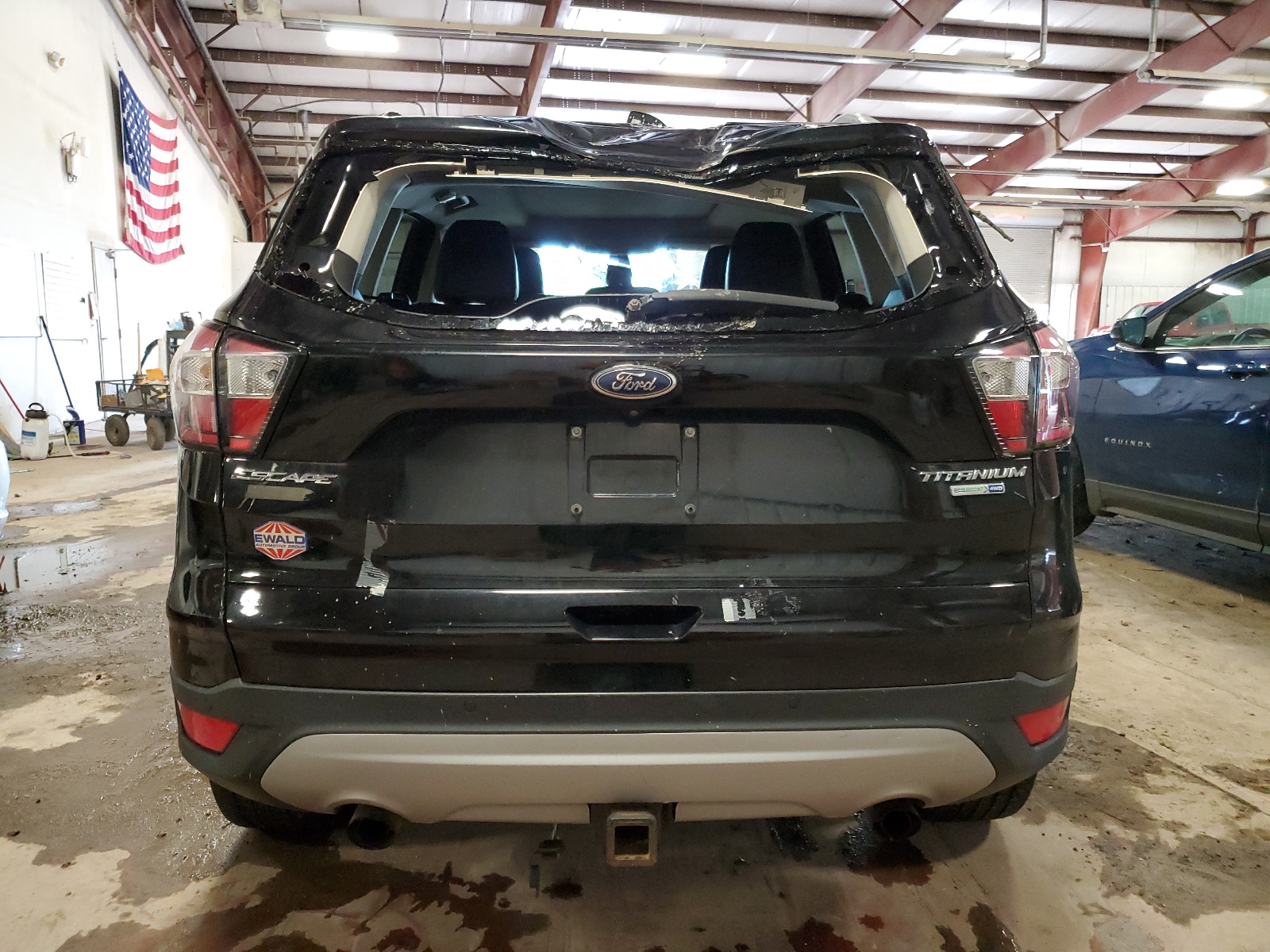 1FMCU9J9XJUB06349 2018 Ford Escape Titanium