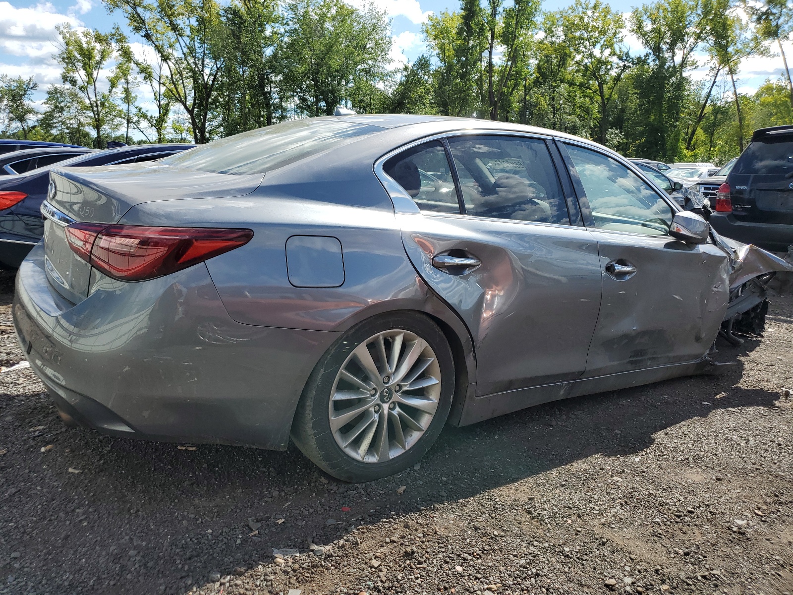 JN1EV7AR7KM553224 2019 Infiniti Q50 Luxe