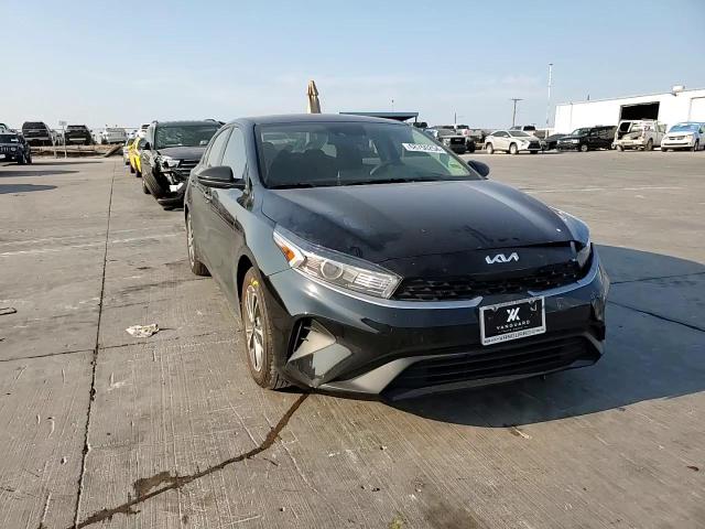 3KPF24ADXRE817512 2024 Kia Forte Lx