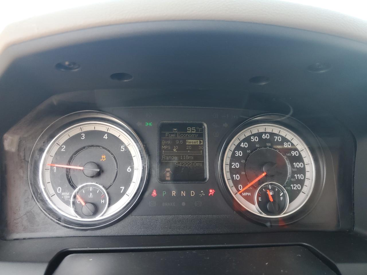 2016 Ram 1500 St VIN: 3C6JR6AG8GG352197 Lot: 69985214