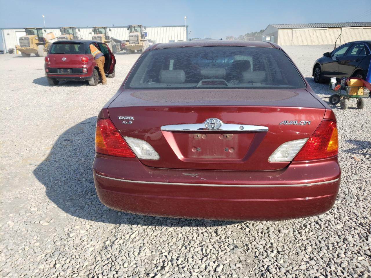 2000 Toyota Avalon Xl VIN: 4T1BF28B7YU042674 Lot: 69239104