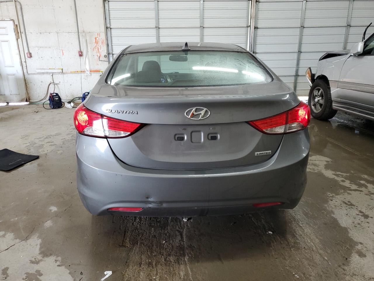 2013 Hyundai Elantra Gls VIN: 5NPDH4AE1DH374749 Lot: 65963924