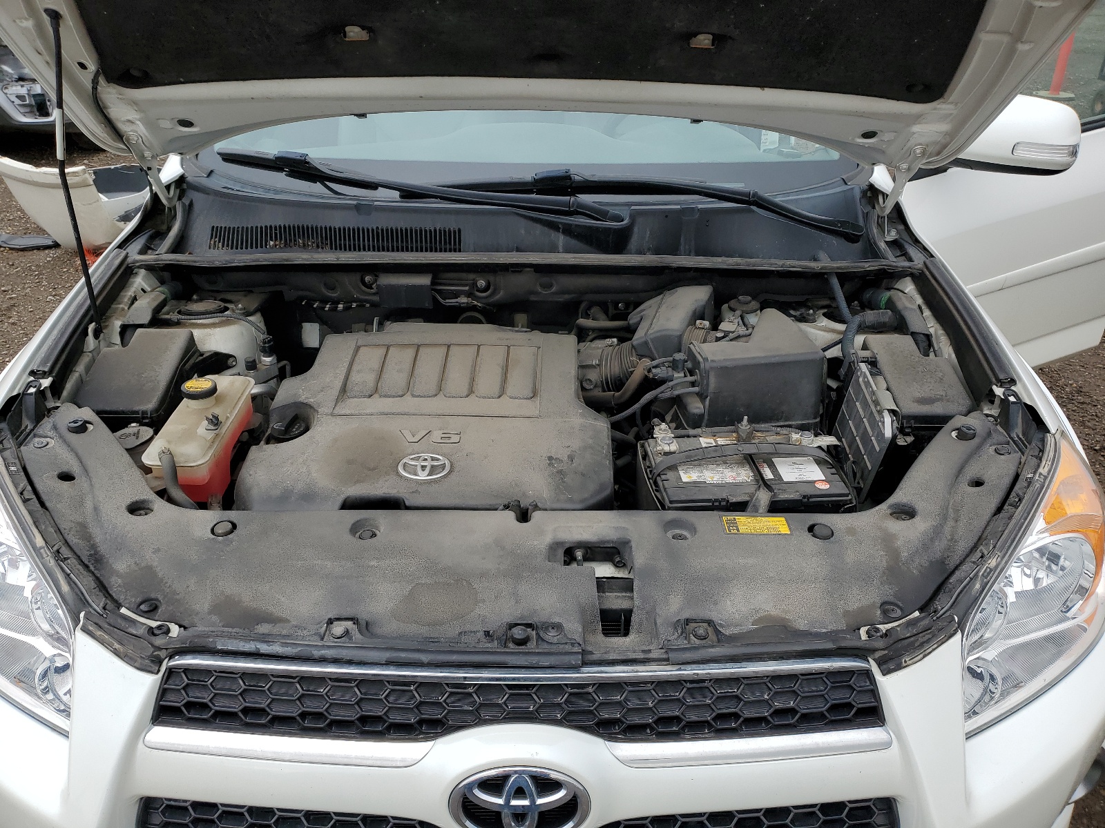 2T3DK4DV7BW063717 2011 Toyota Rav4 Limited