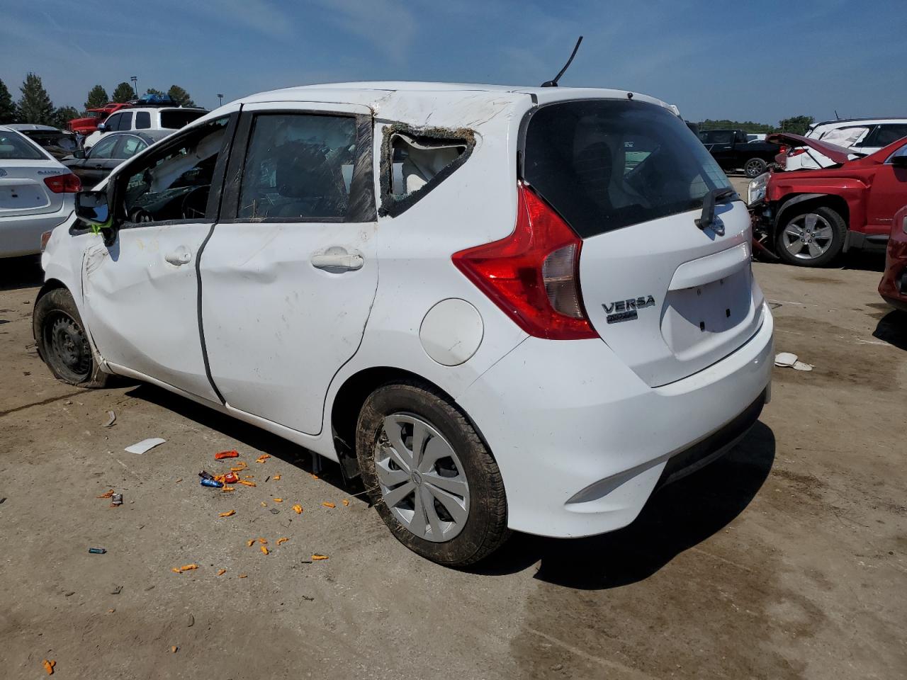 VIN 3N1CE2CP5KL363910 2019 NISSAN VERSA no.2