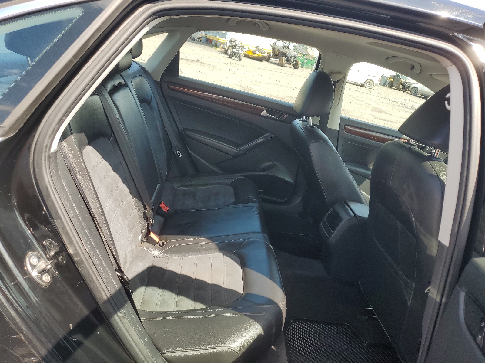 1VWCP7A34CC026272 2012 Volkswagen Passat Sel