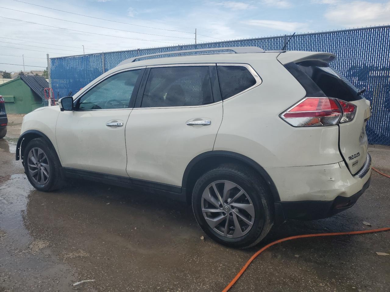 5N1AT2MV4GC741673 2016 NISSAN ROGUE - Image 2