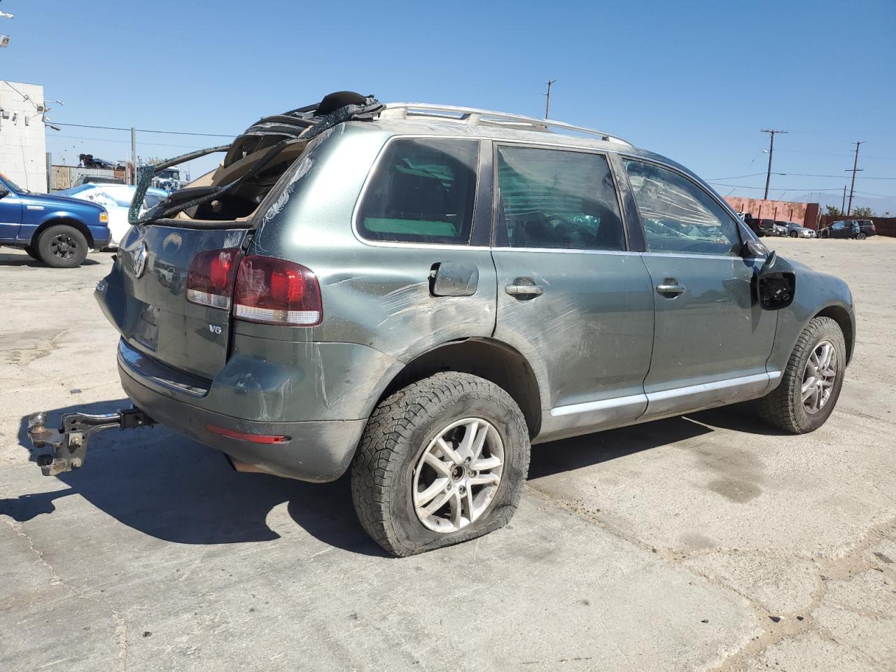 2008 Volkswagen Touareg - Image 3