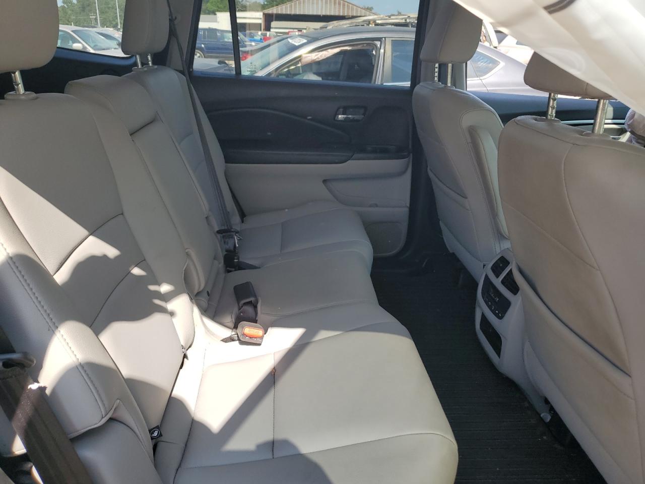 2018 Honda Pilot Exl VIN: 5FNYF5H57JB015810 Lot: 67041314