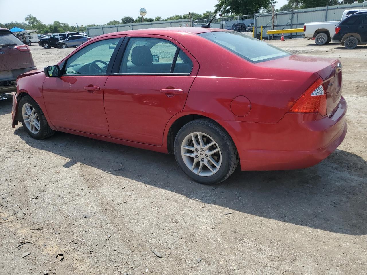2012 Ford Fusion - Image 2