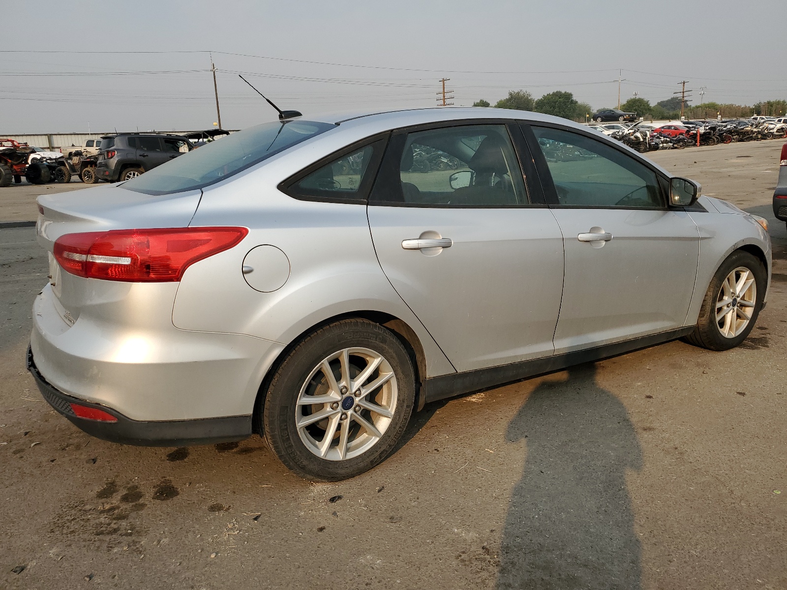 2015 Ford Focus Se vin: 1FADP3F28FL241020