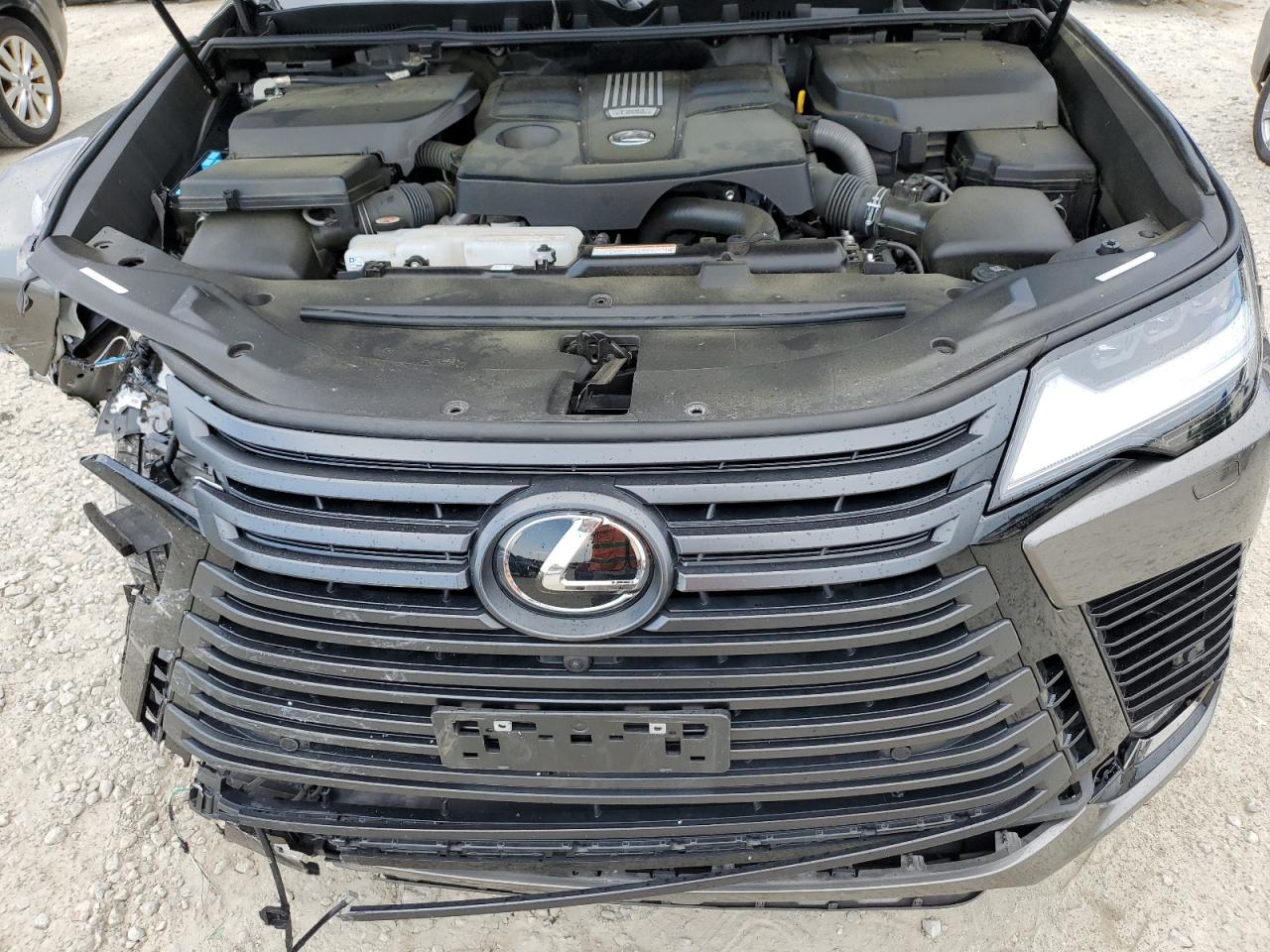 JTJGB7CX6P4028010 2023 Lexus Lx 600 Base