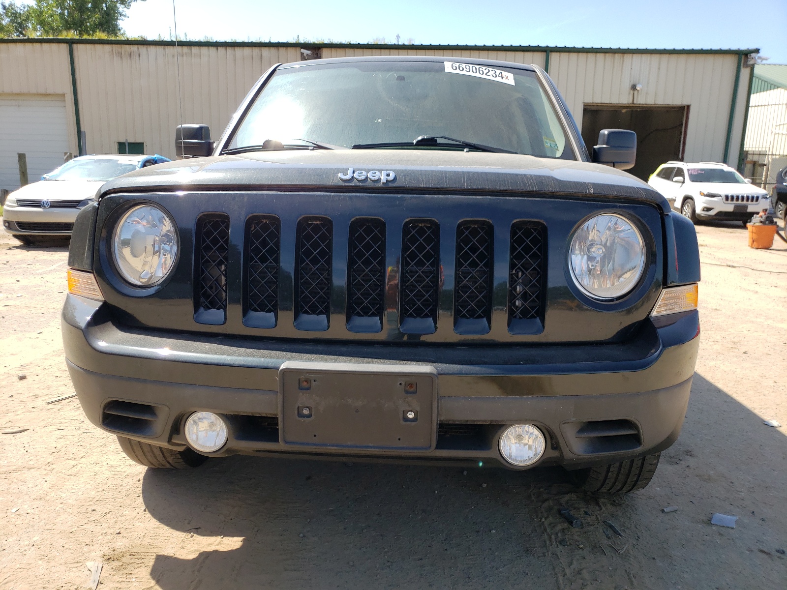 2013 Jeep Patriot Latitude vin: 1C4NJRFB9DD180626