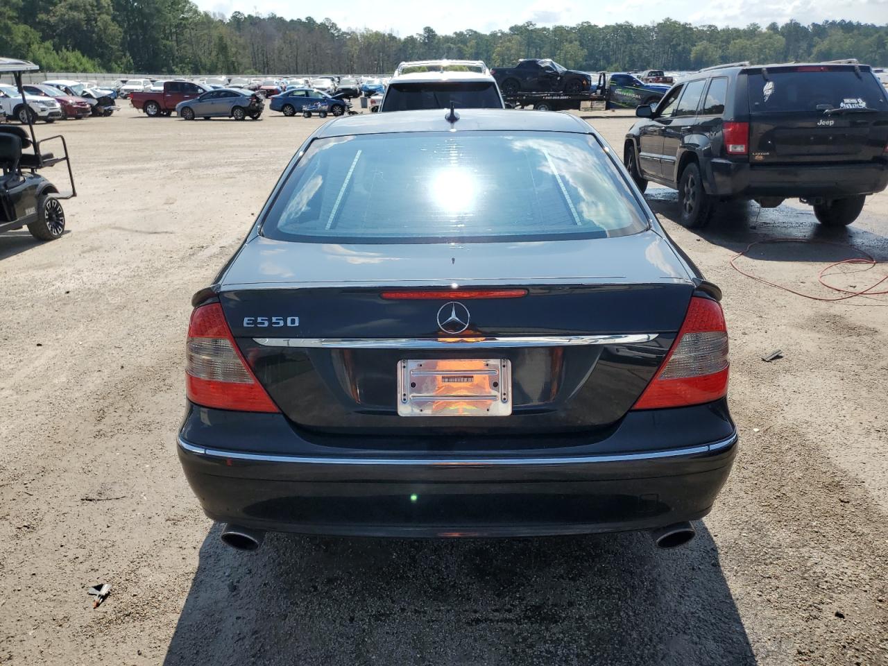 2007 Mercedes-Benz E 550 VIN: WDBUF72X47A984422 Lot: 67832944