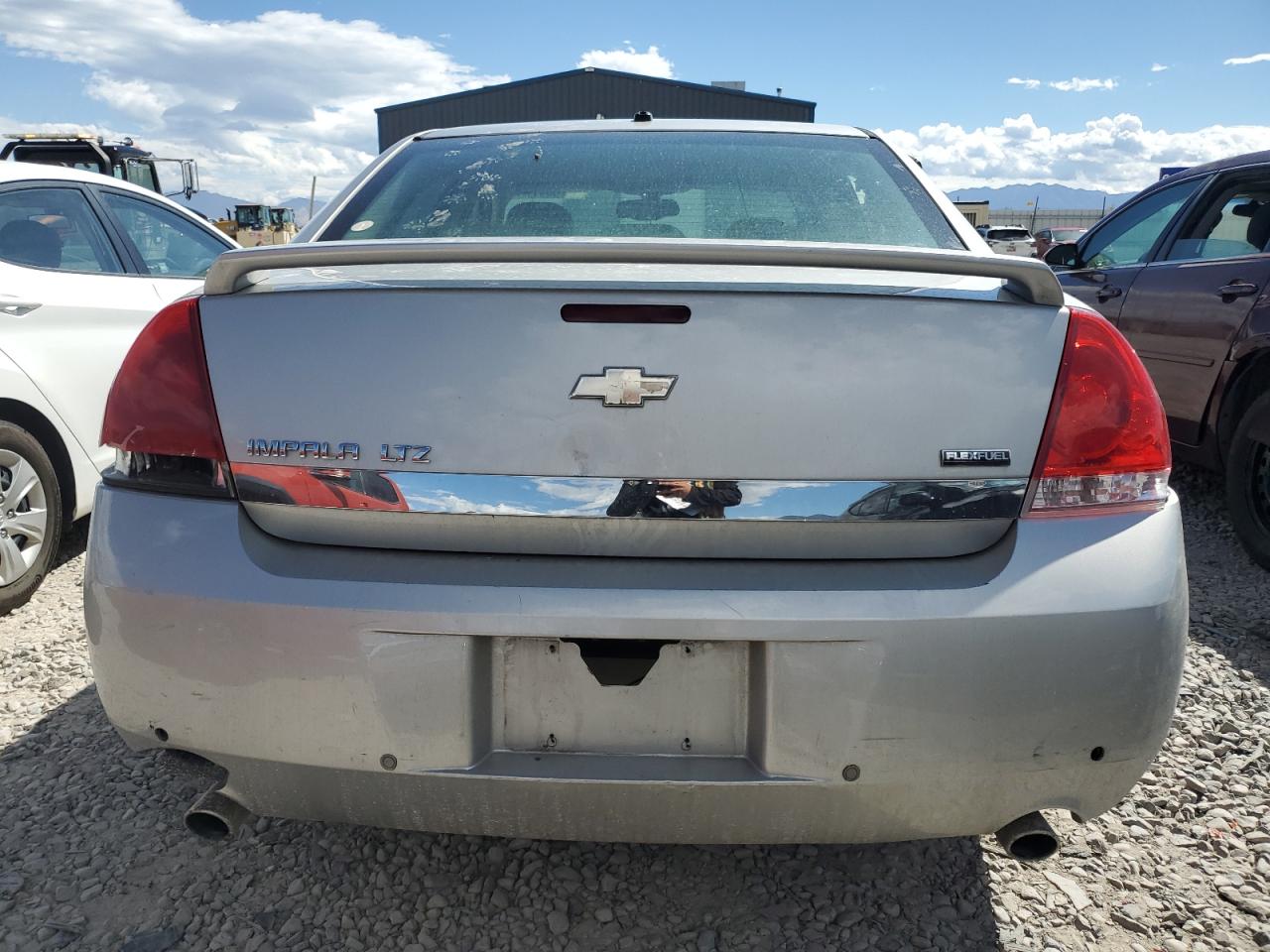 2G1WU583189256880 2008 Chevrolet Impala Ltz