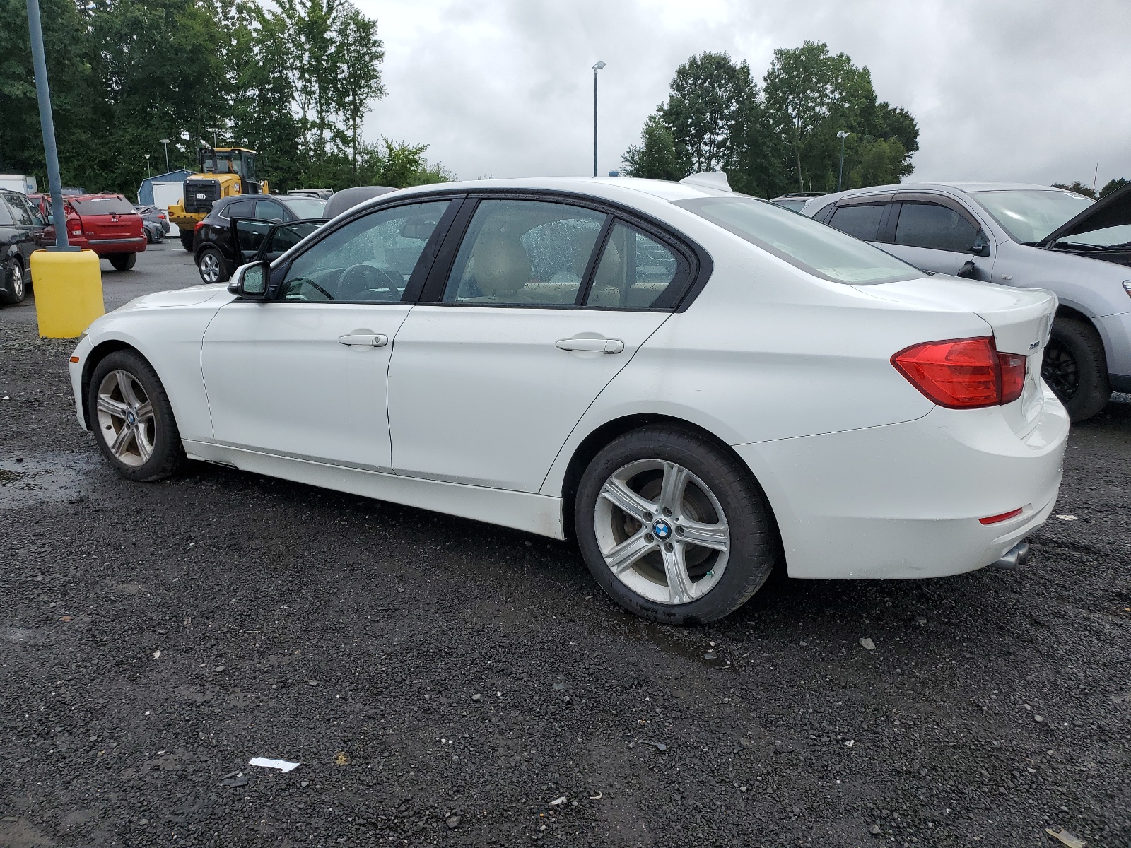 2013 BMW 328 Xi Sulev vin: WBA3B5G51DNS01997