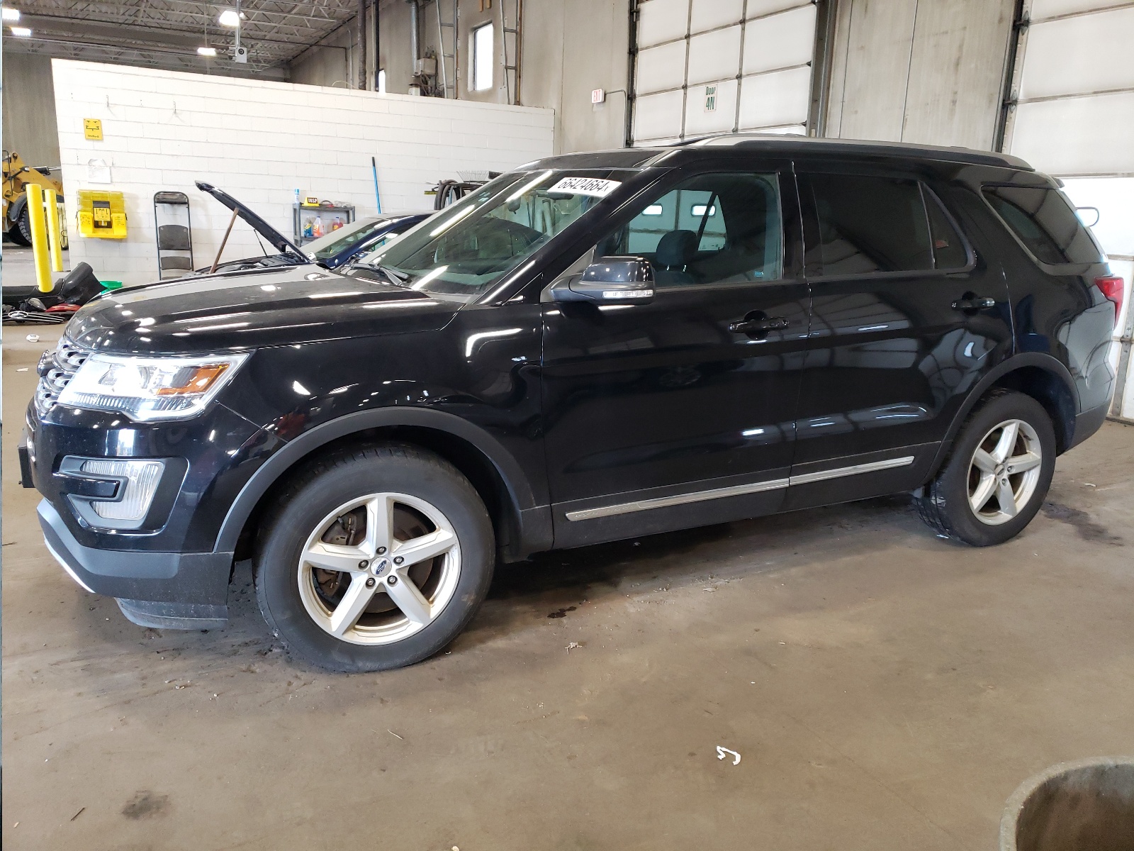 2017 Ford Explorer Xlt vin: 1FM5K8D81HGD37306