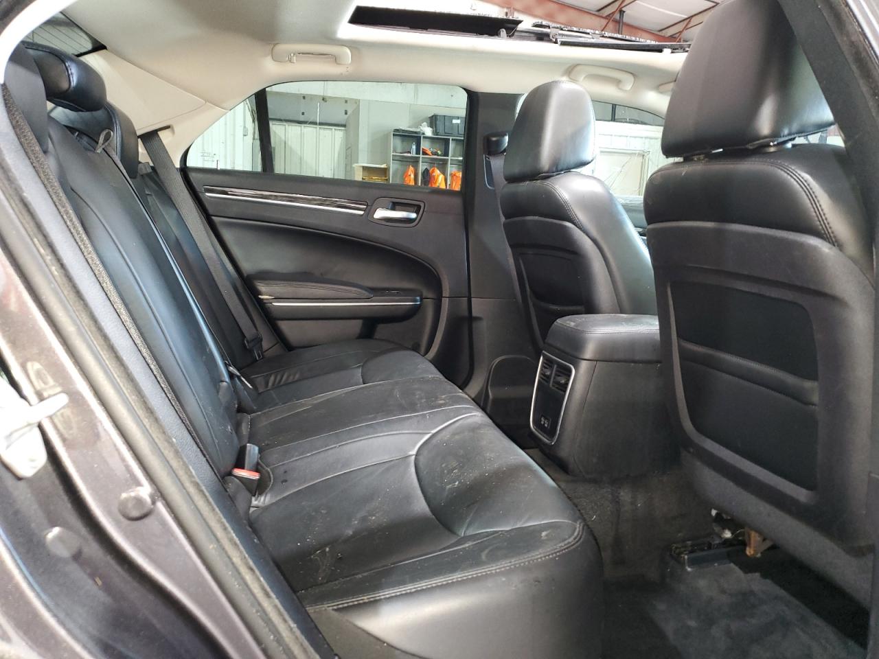 2016 Chrysler 300 Limited VIN: 2C3CCAAG8GH223709 Lot: 66158724