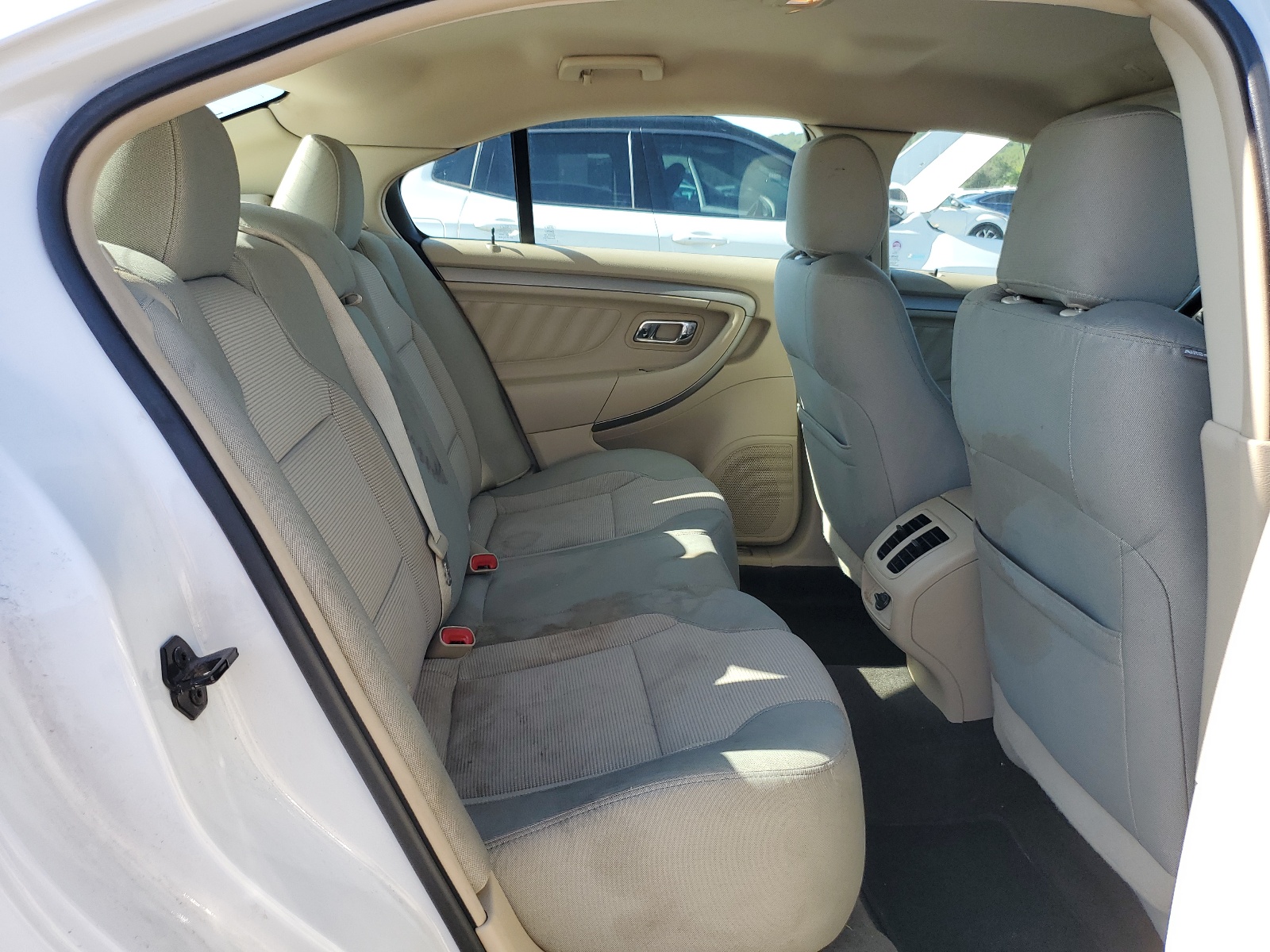 1FAHP2E84EG106951 2014 Ford Taurus Sel