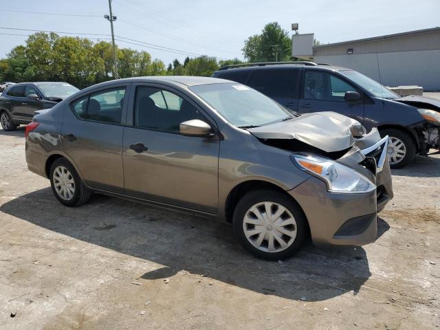  NISSAN VERSA 2017 Gray