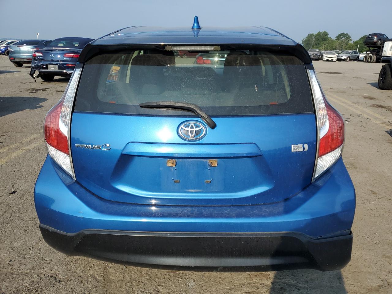 2017 Toyota Prius C VIN: JTDKDTB34H1591882 Lot: 65944364