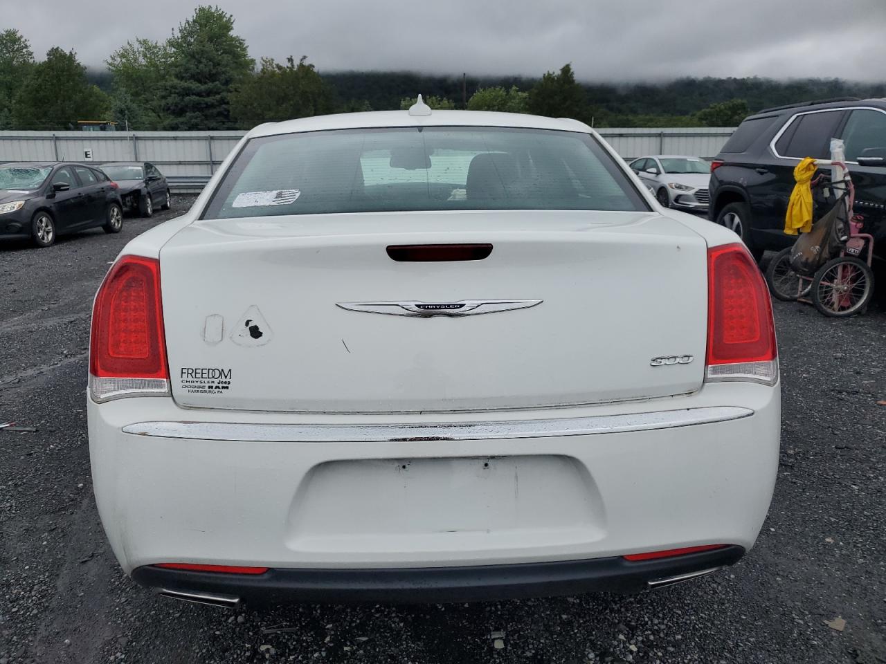 2019 Chrysler 300 Touring VIN: 2C3CCAAG2KH505627 Lot: 66735174