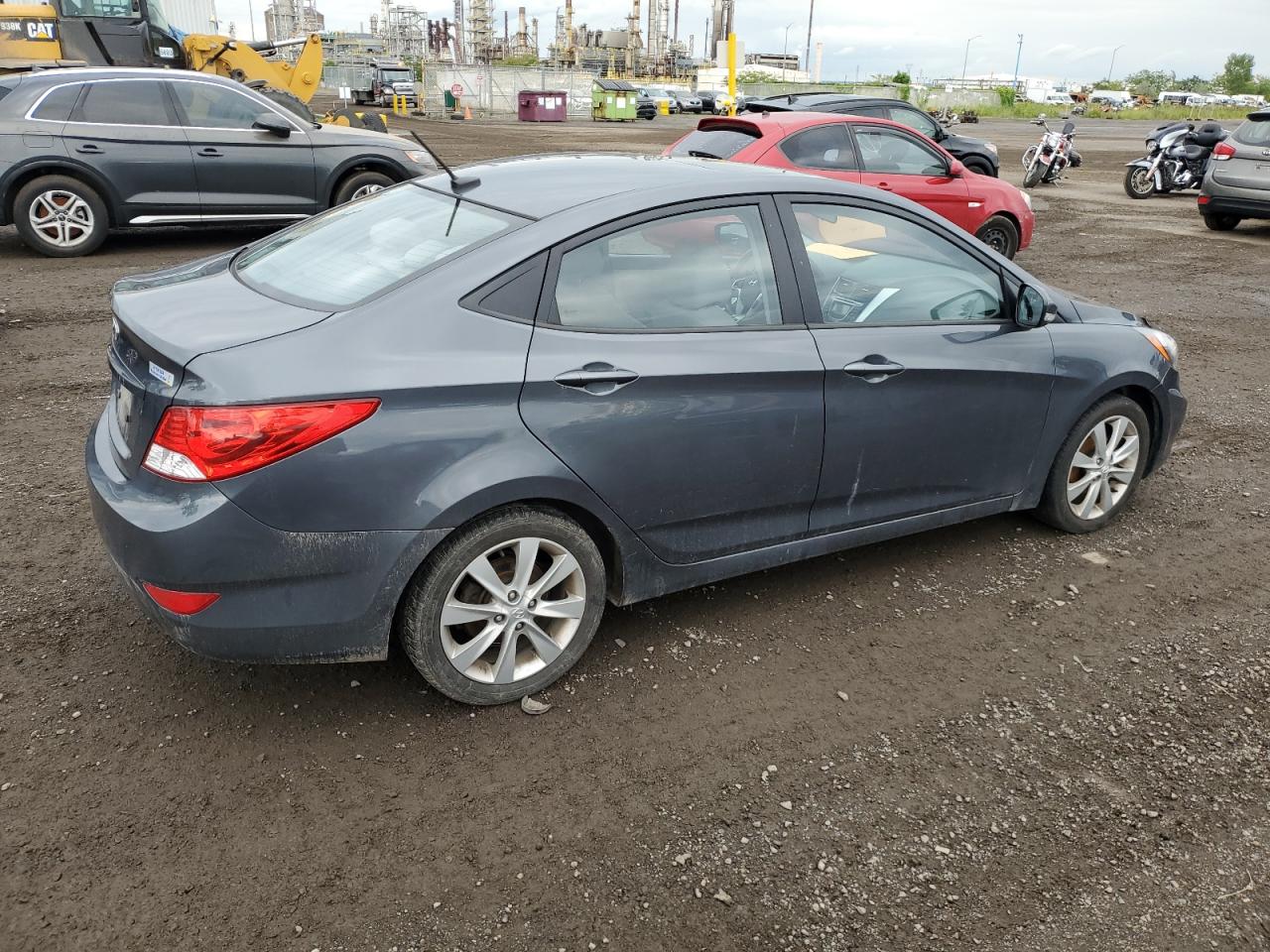 2013 Hyundai Accent - Image 3