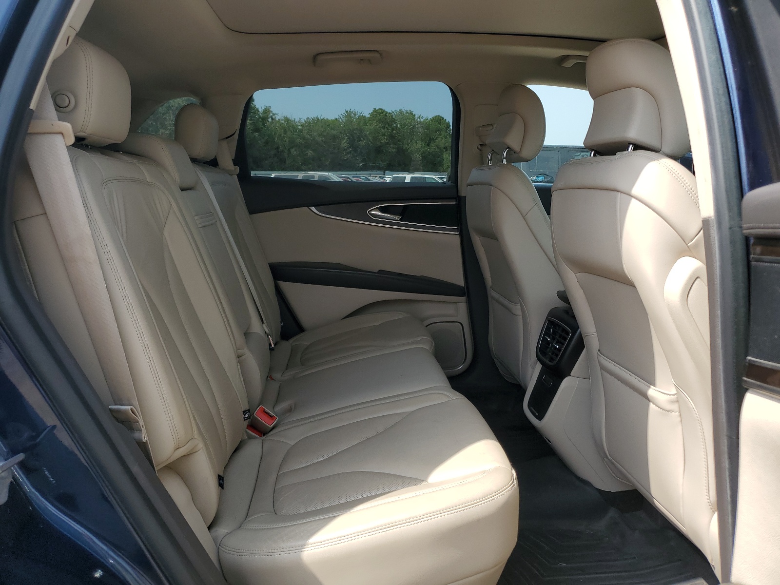 2LMPJ6KR5HBL20256 2017 Lincoln Mkx Select