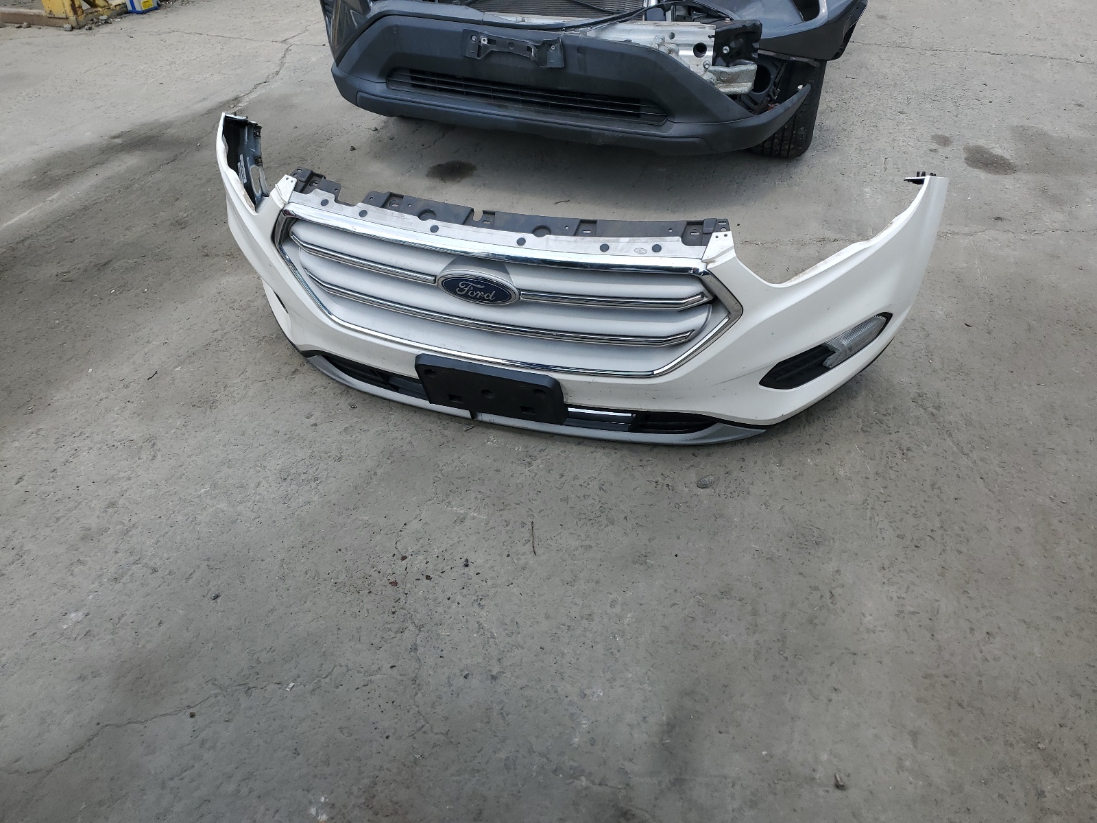 1FMCU9HD0JUC44184 2018 Ford Escape Sel