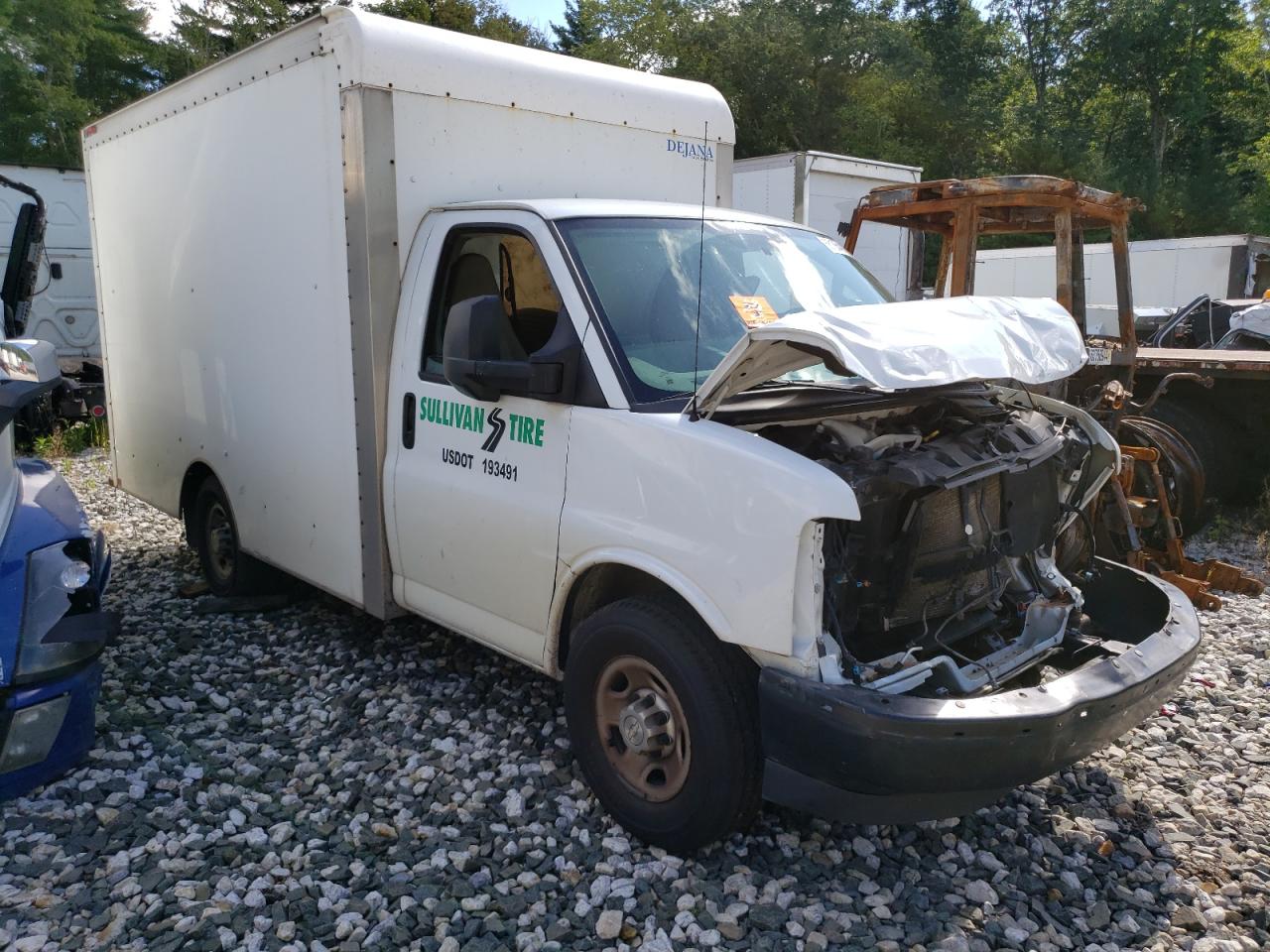 VIN 1GB0GRFG3J1241796 2018 CHEVROLET EXPRESS no.4