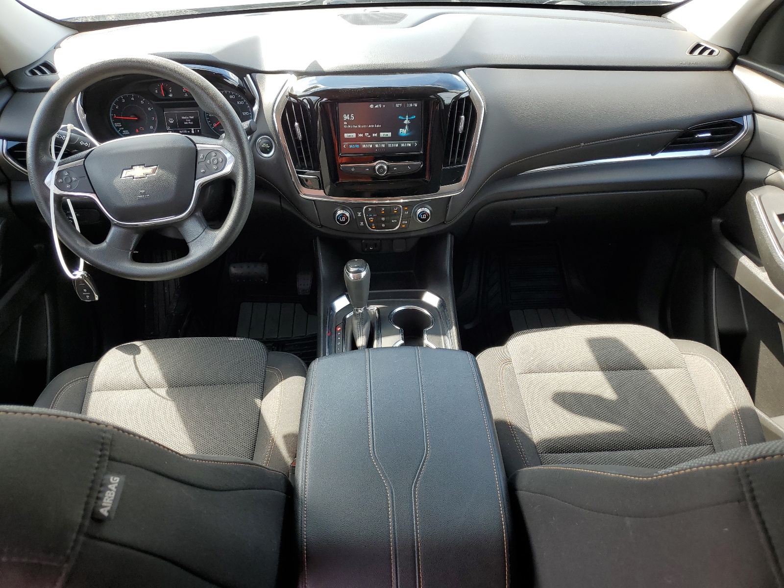 1GNERFKW3KJ102123 2019 Chevrolet Traverse Ls