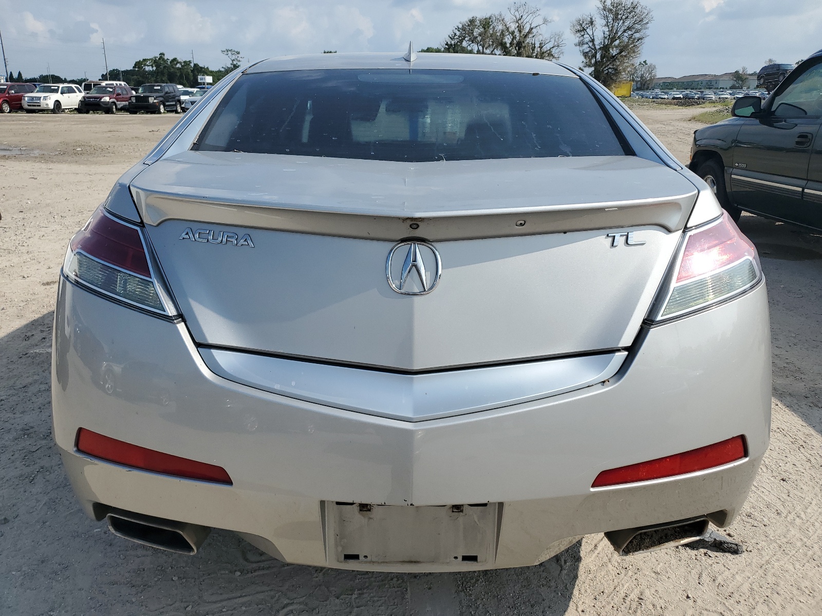 19UUA8F51AA014180 2010 Acura Tl