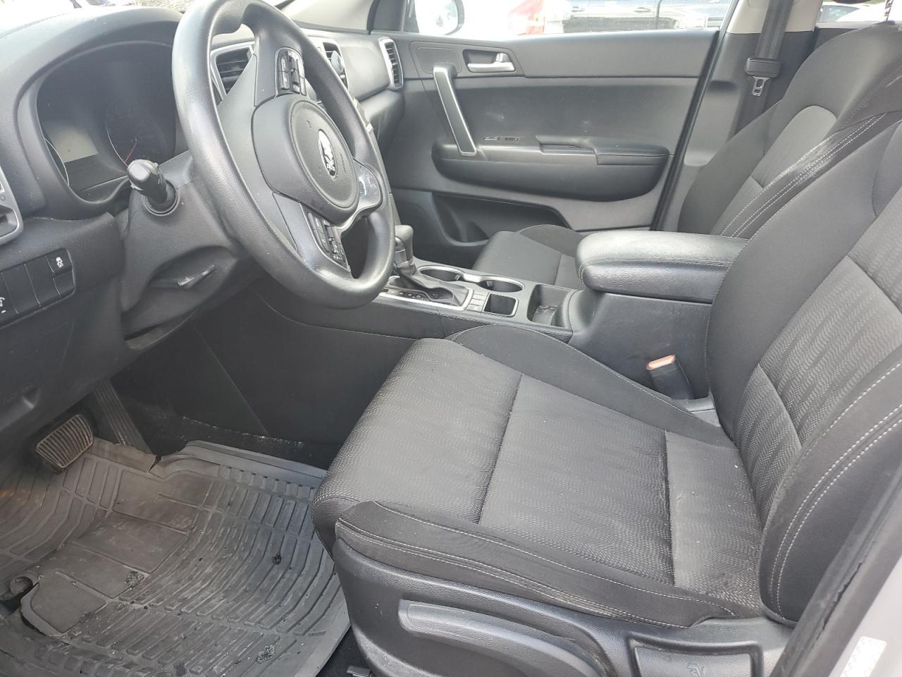 KNDPMCAC7H7129966 2017 Kia Sportage Lx