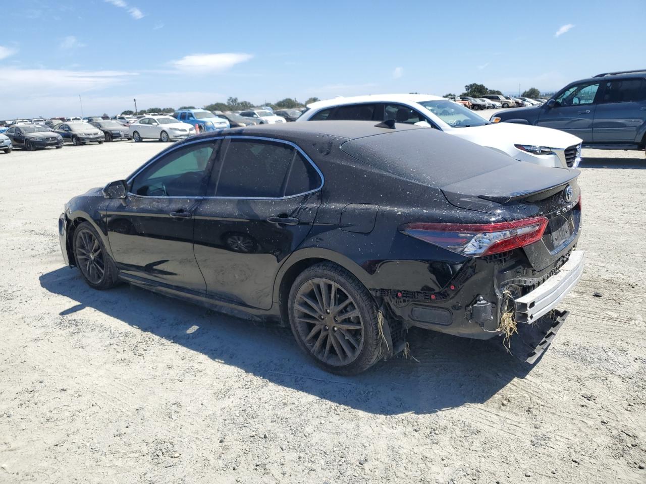 4T1K61AK2PU090442 Toyota Camry XSE 2