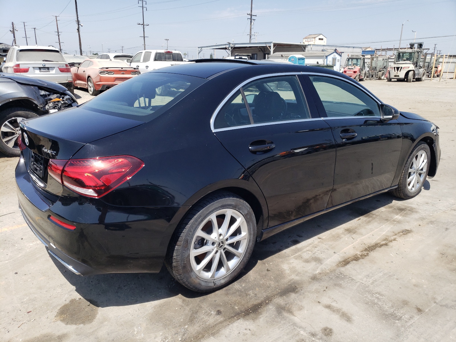 2019 Mercedes-Benz A 220 4Matic vin: WDD3G4FB6KW020722