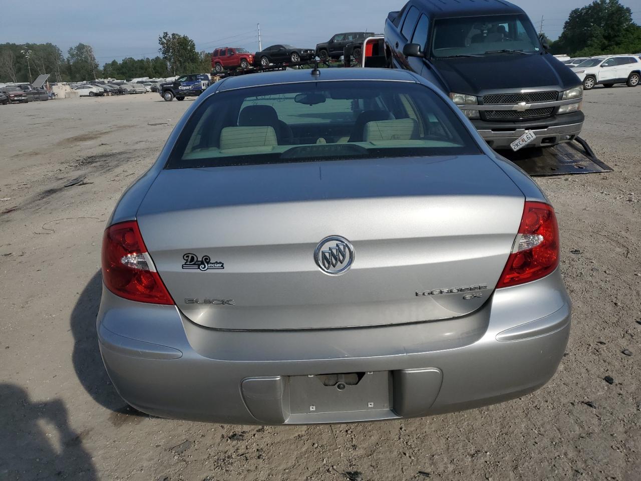 2007 Buick Lacrosse Cx VIN: 2G4WC582571240739 Lot: 66785804