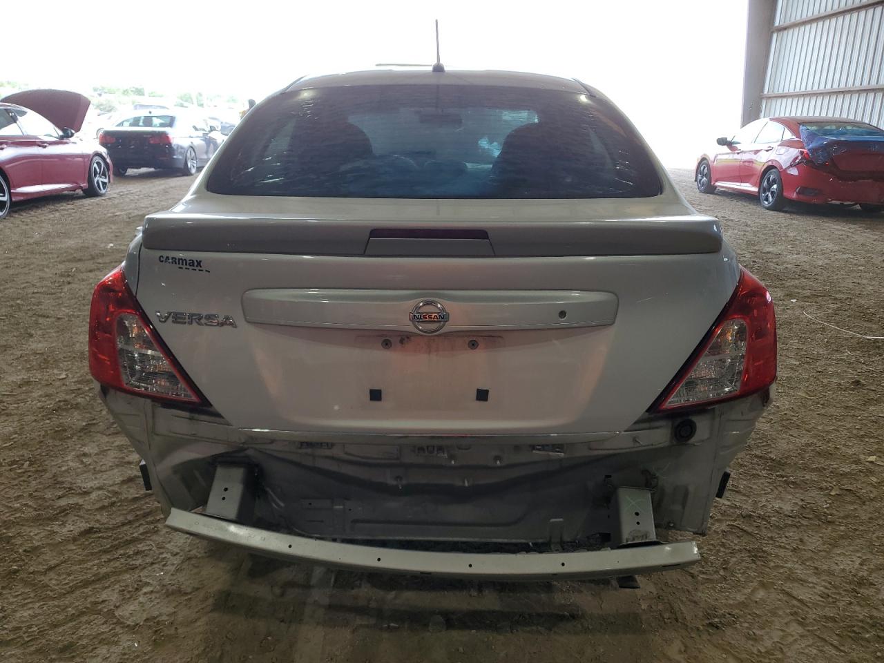 3N1CN7AP5JL872037 2018 Nissan Versa S