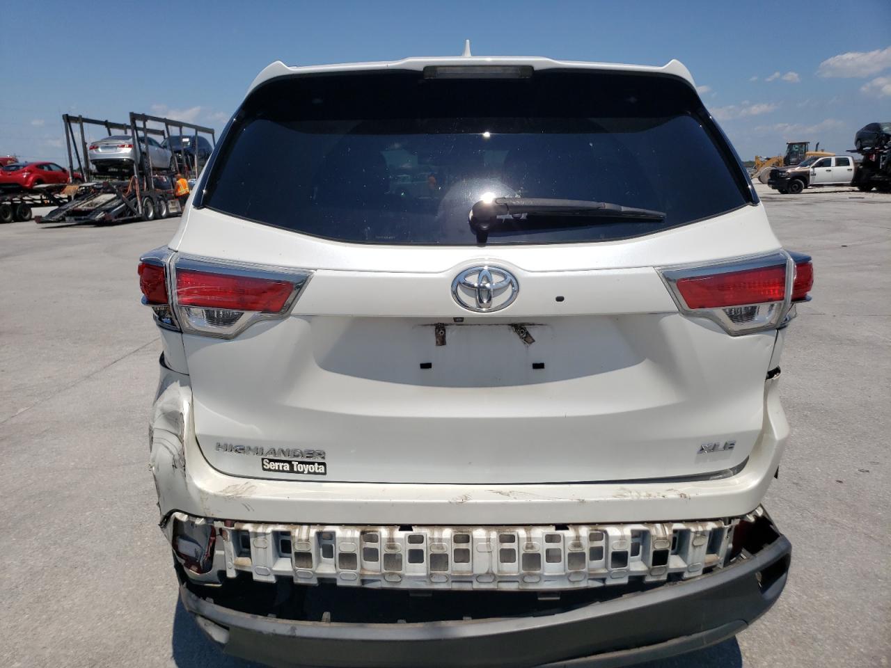 2016 Toyota Highlander Xle VIN: 5TDKKRFH2GS163874 Lot: 68237854