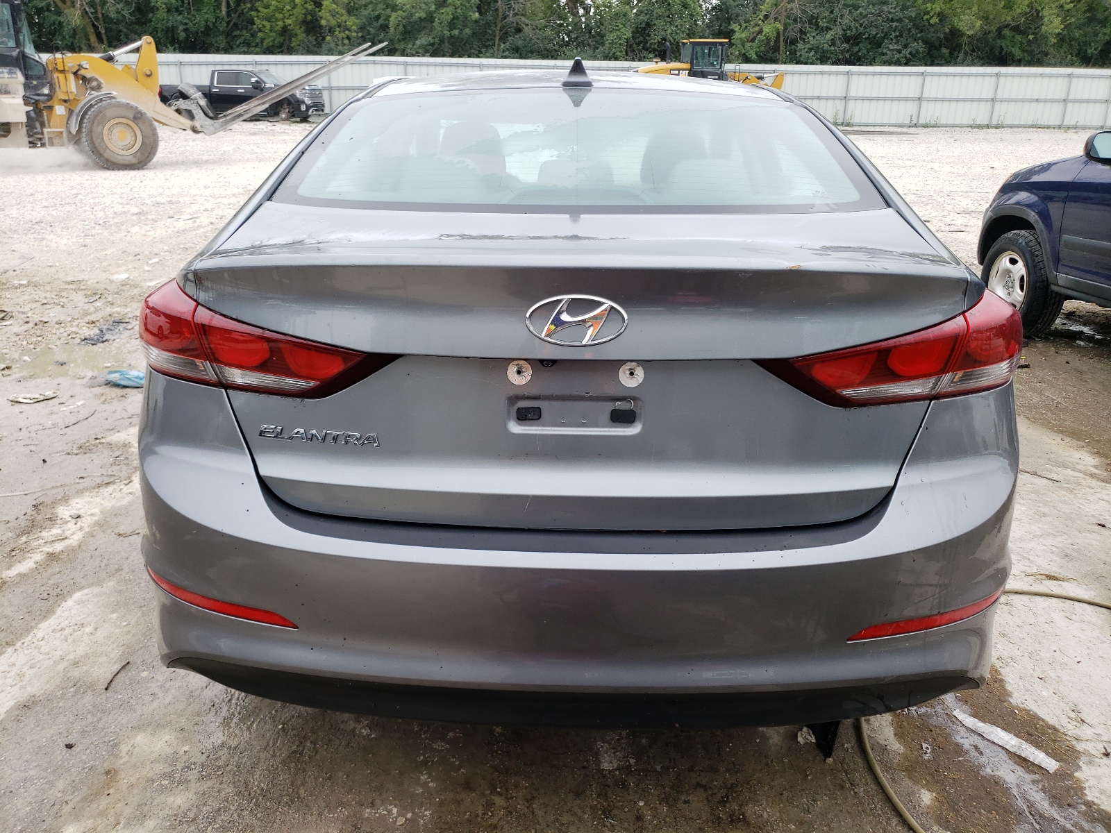 KMHD84LF2HU246386 2017 Hyundai Elantra Se